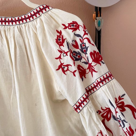 Coastal Cowgirl Peasant Top - Picture 5 of 8